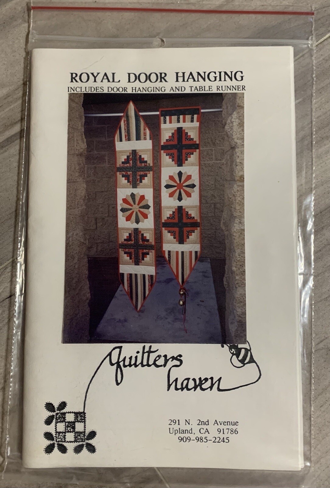 Quilters Haven Royal Door Hanging And Table Runner Sewing Pattern  Vtg 1991