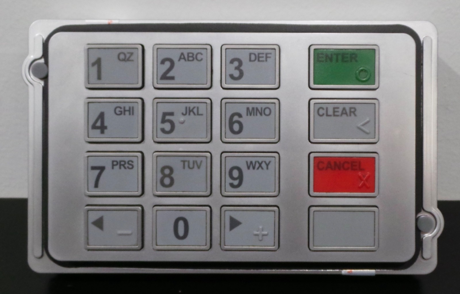 Hyosung ATM 8000R Keypad –  Part Number: 7130020100 NOT WORKING! Parts or Repair