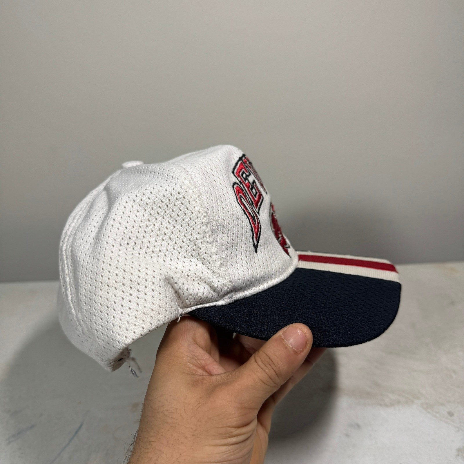 Vintage New Jersey Devils Mens Hat Cap White Red SnapBack Drew Pearson