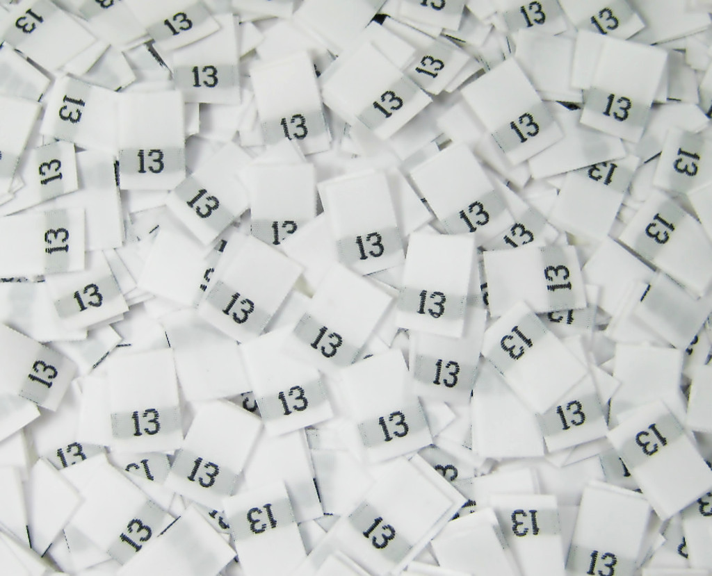 500 PCS WHITE WOMEN TAFFETA WOVEN CLOTHING SIZE TAG LABELS - SIZE 13 - THIRTEEN