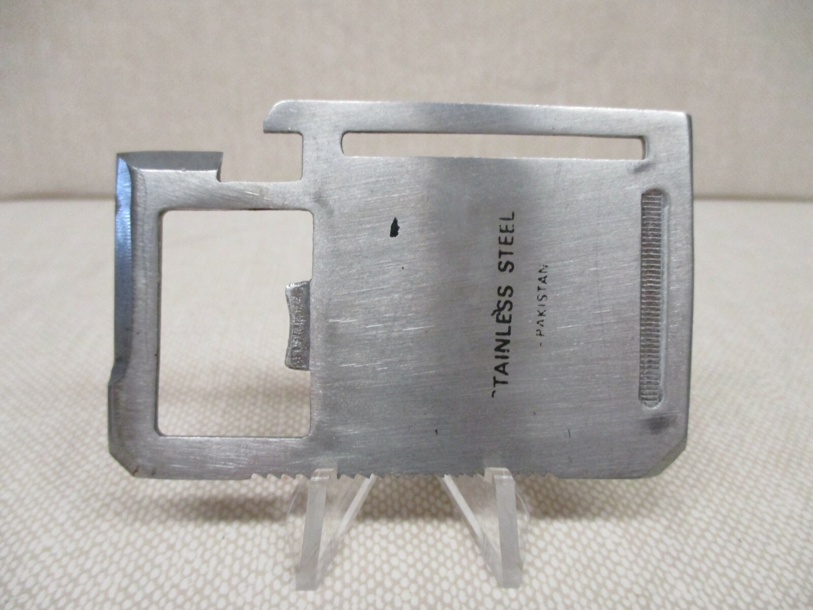 MULTI-TOOL, CREDIT CARD SIZE, STAINLESS STEEL, WITH CASE, 11 FUNCTIONS