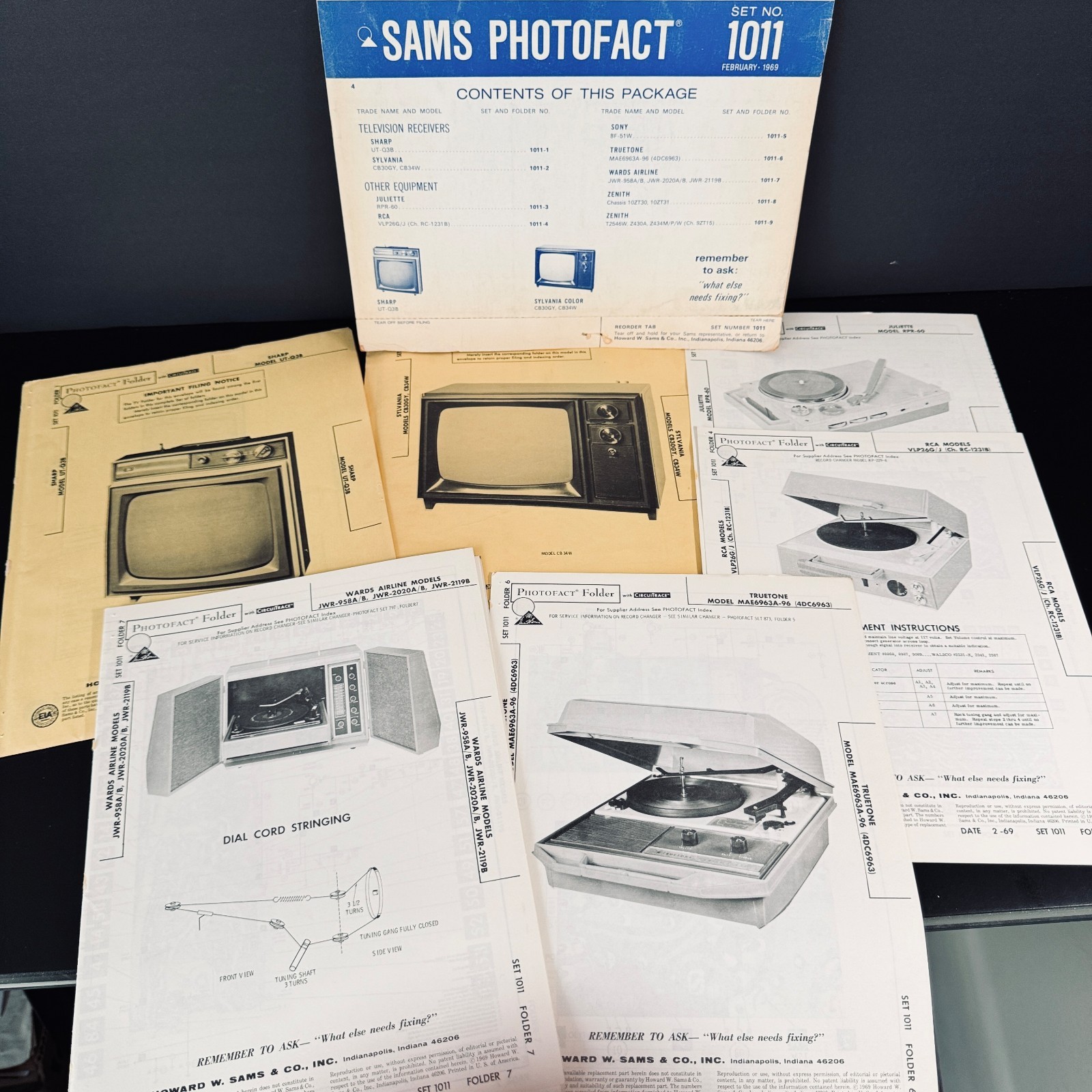 SAMS PHOTOFACT FOLDER SET 1011 - 1969 TV, Radio & Record Player Service Manuals