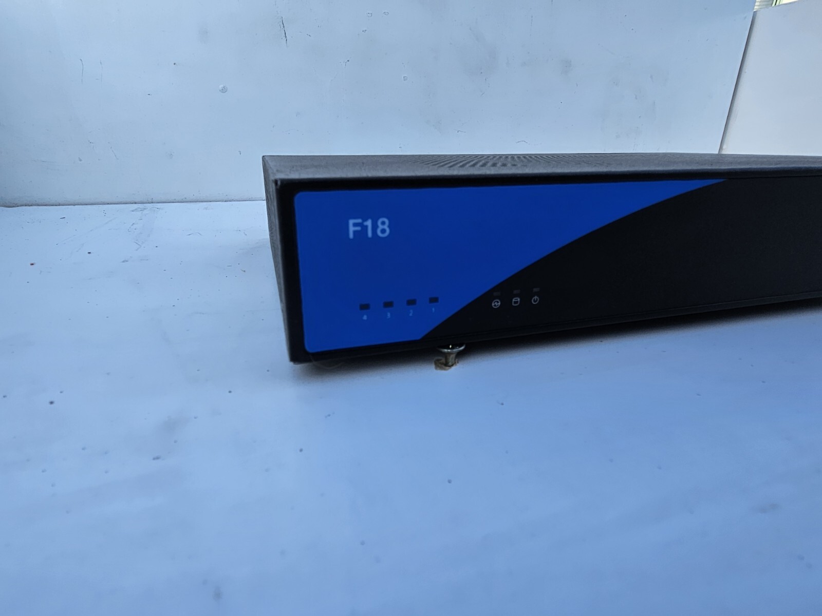 Barracuda F18 NextGen Firewall VPN Router Security BNHW025/FRA811 W Linking Code