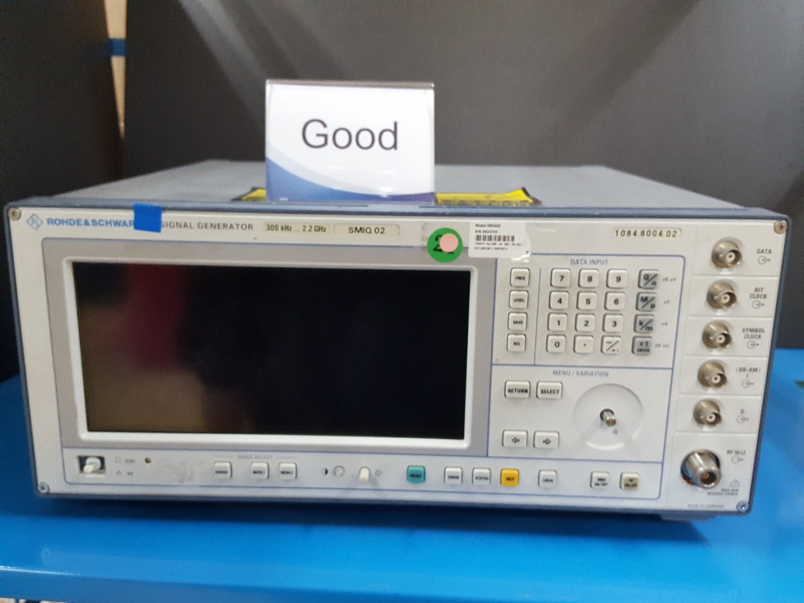 R&S SMIQ02 : Vector Signal Generator 300 kHz - 2.2 GHz (4724)