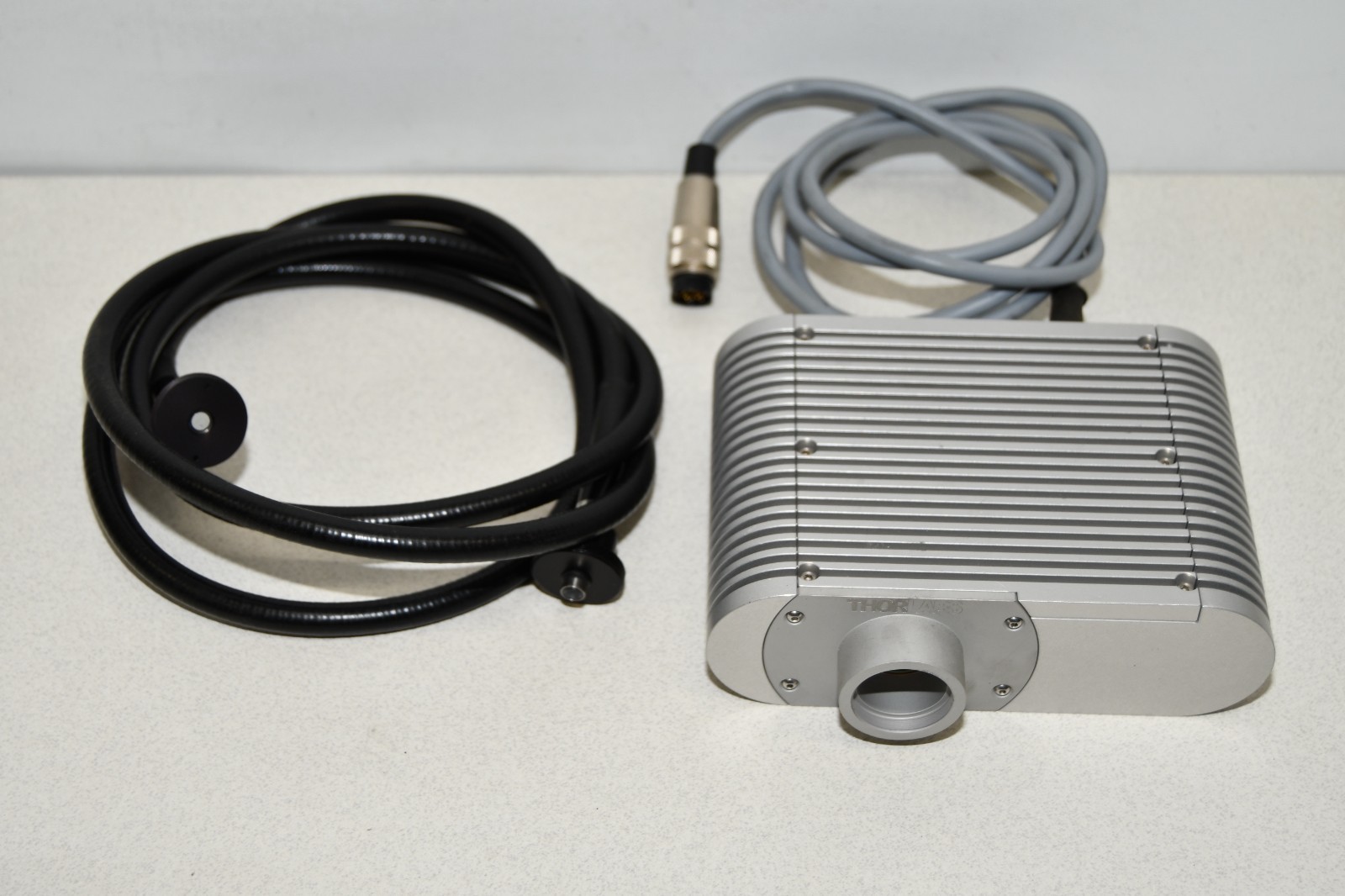 ^ Thorlabs LED4D201 4-Wavelength High-Power LED Head (455/530/590/625 nm) #X6348