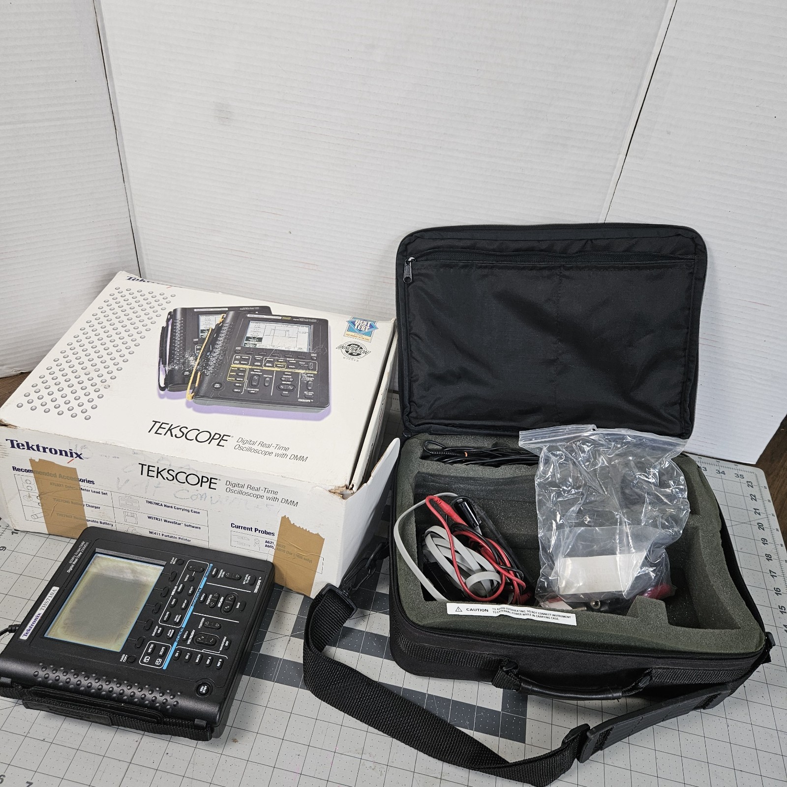 TEKTRONIX TEKSCOPE THS710A 100MHZ SCOPE DMM 500MS/S DIGITAL OSCILLOSCOPE 1996