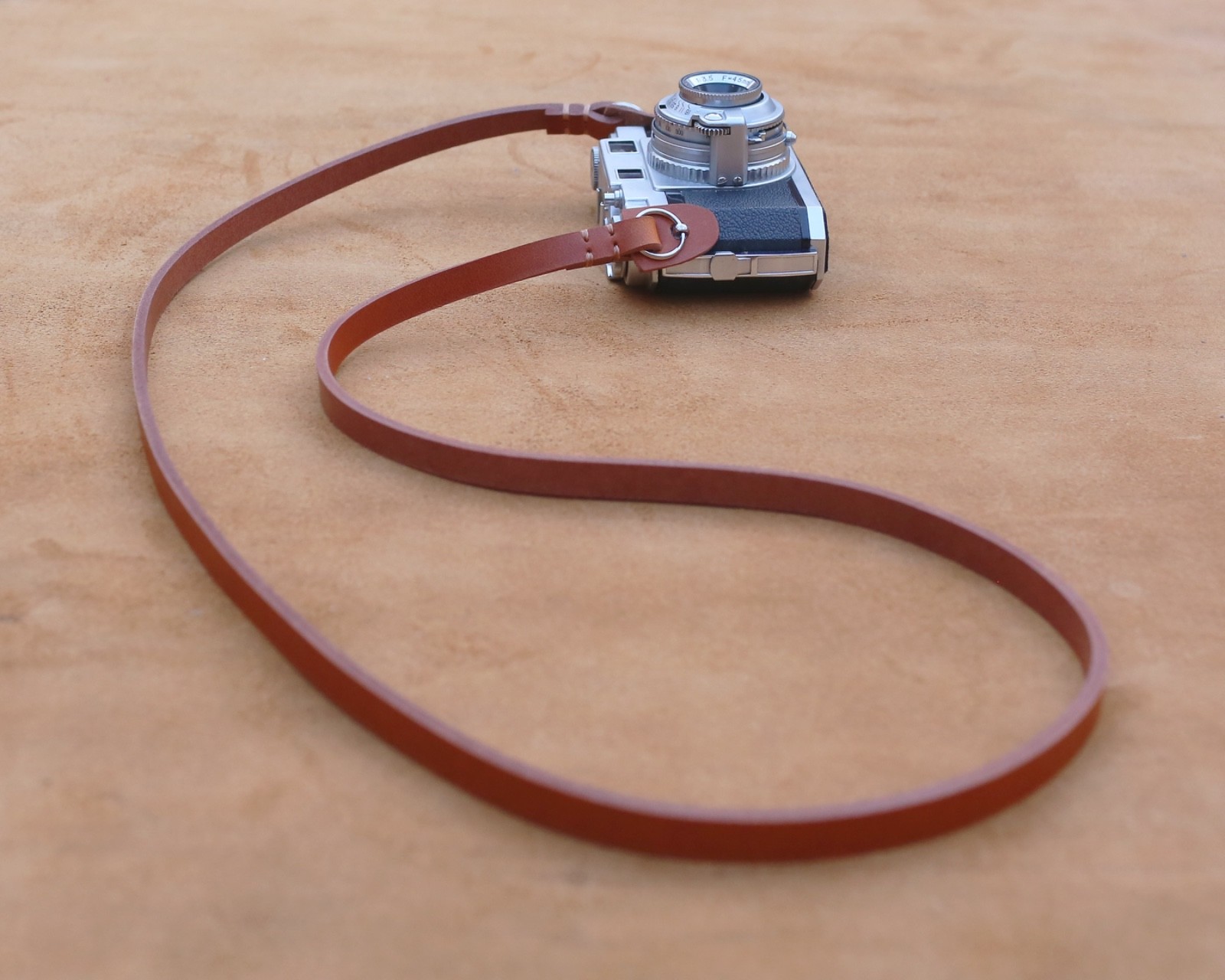 Windmup Rugged Brown: Artisan Hand-Stitched Leather camera strap