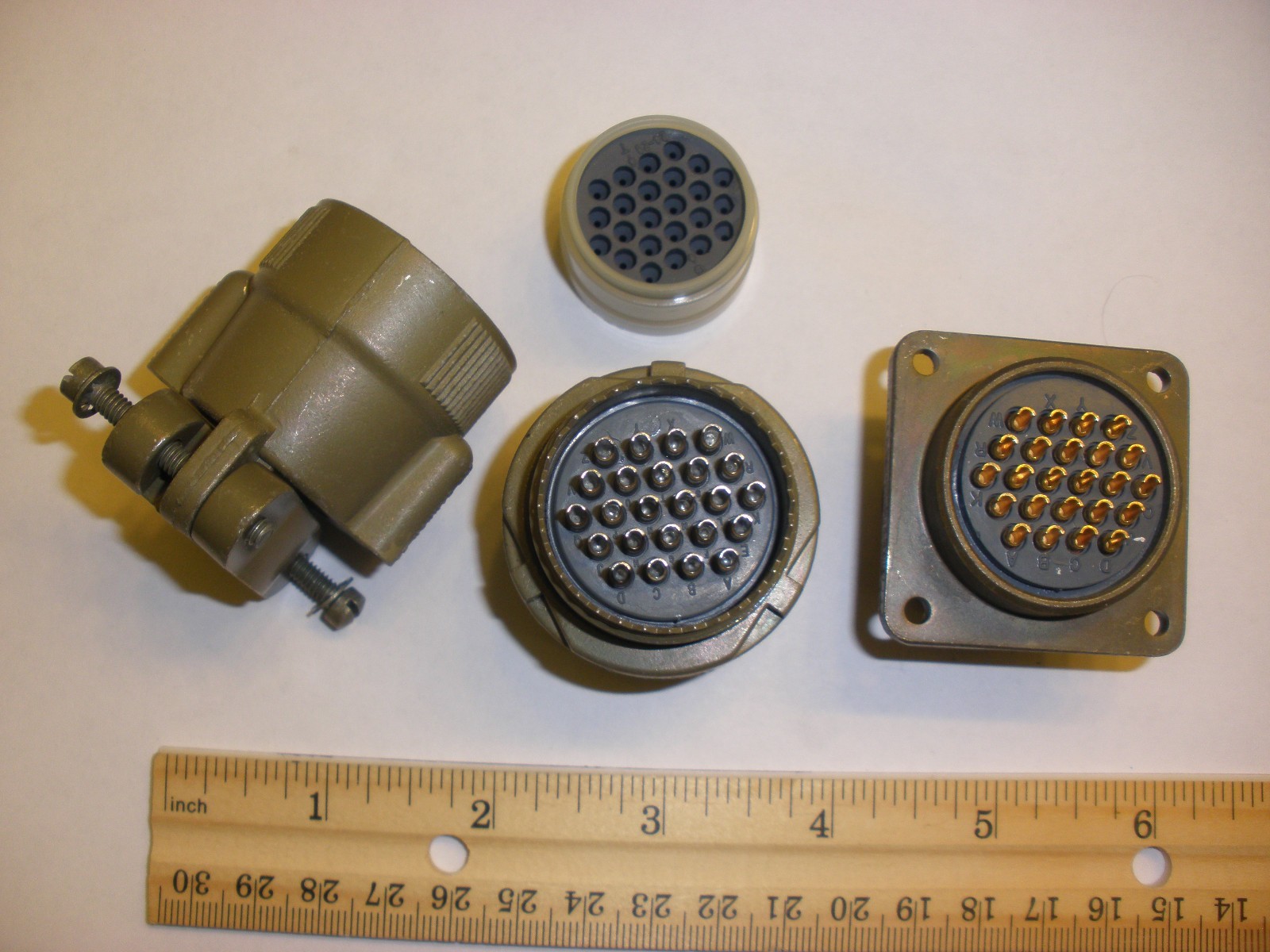 NEW - MS3106E 24-28S and MS3102R 24-28P - 24 Pin Mating Pair