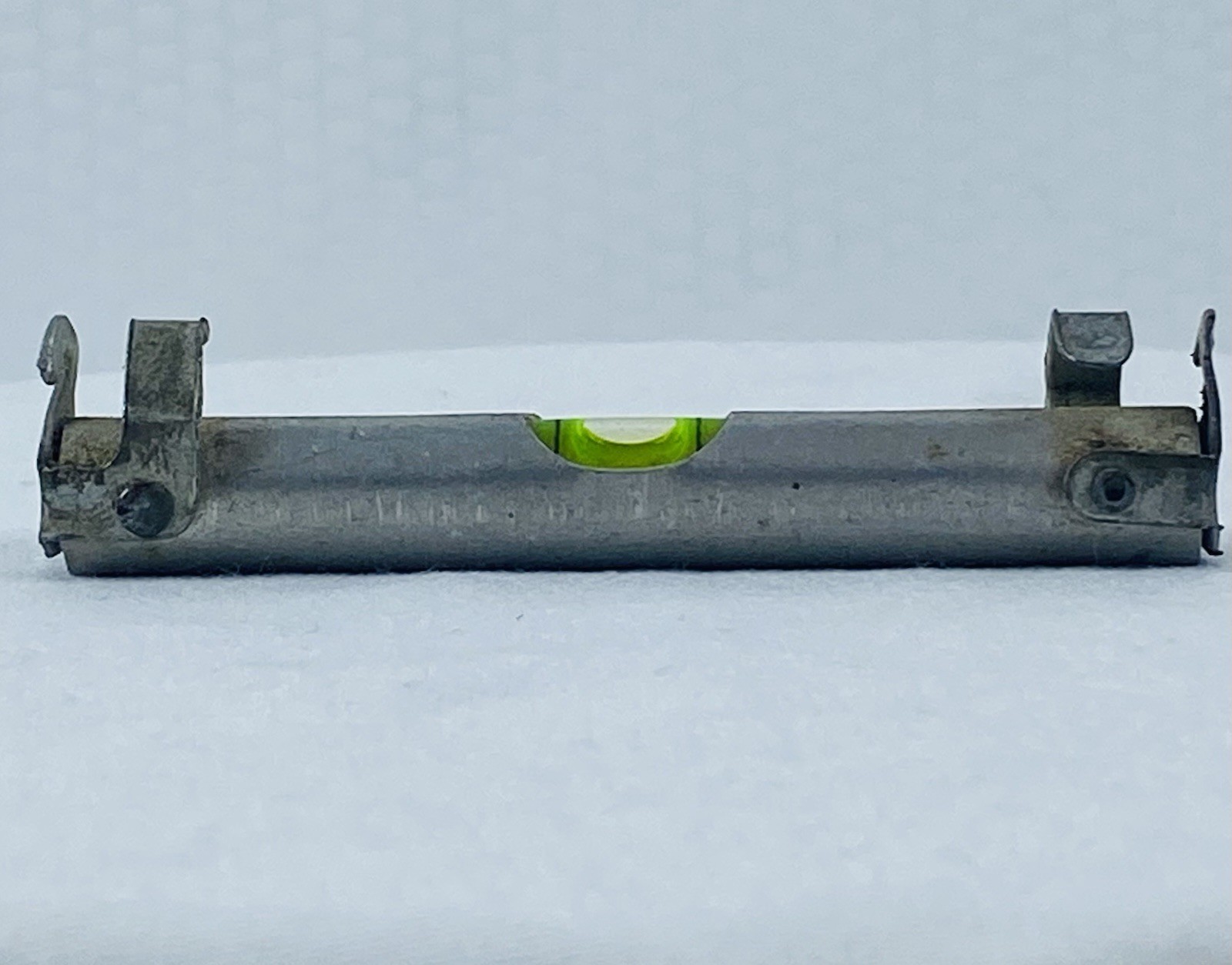 HALL No. 1 Aluminum Single Bubble Line Level