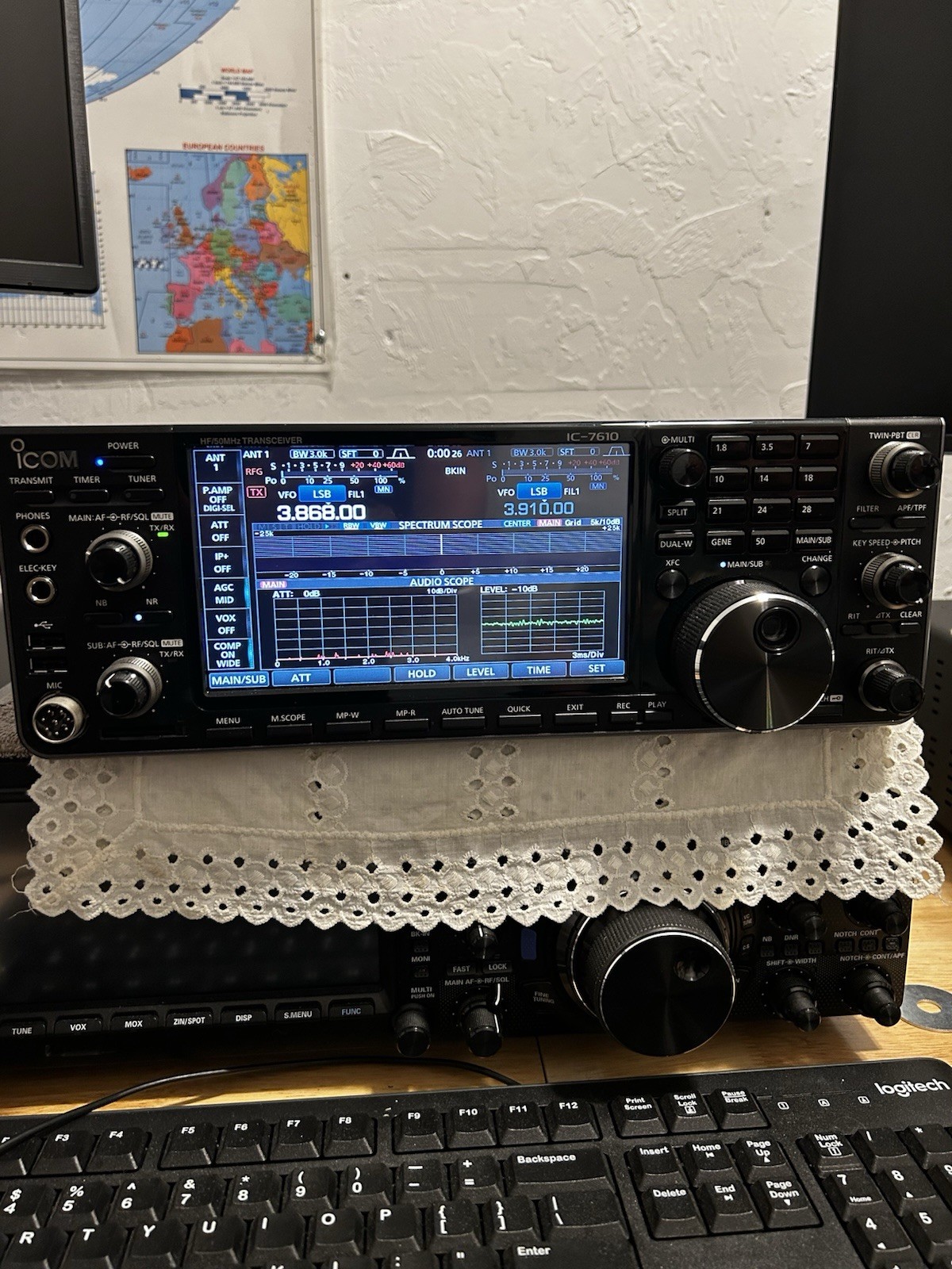 Icom IC-7610 HF/50MHz Dual Band Ham Radio Transceiver 100W LCD Tuner Black
