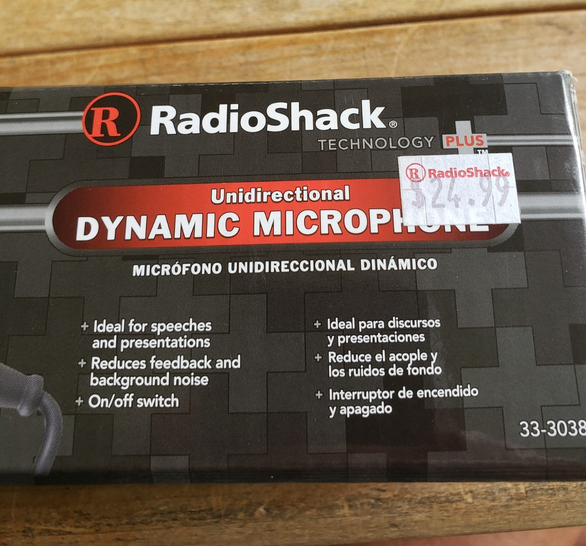 Radio Shack Unidirectional Dynamic Microphone 3303038 Open Box 600 ohms
