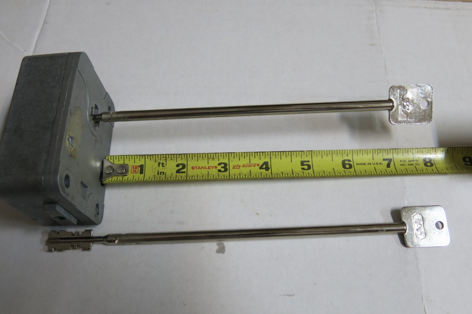 Sargent & Greenleaf Safe Key lock with Keys