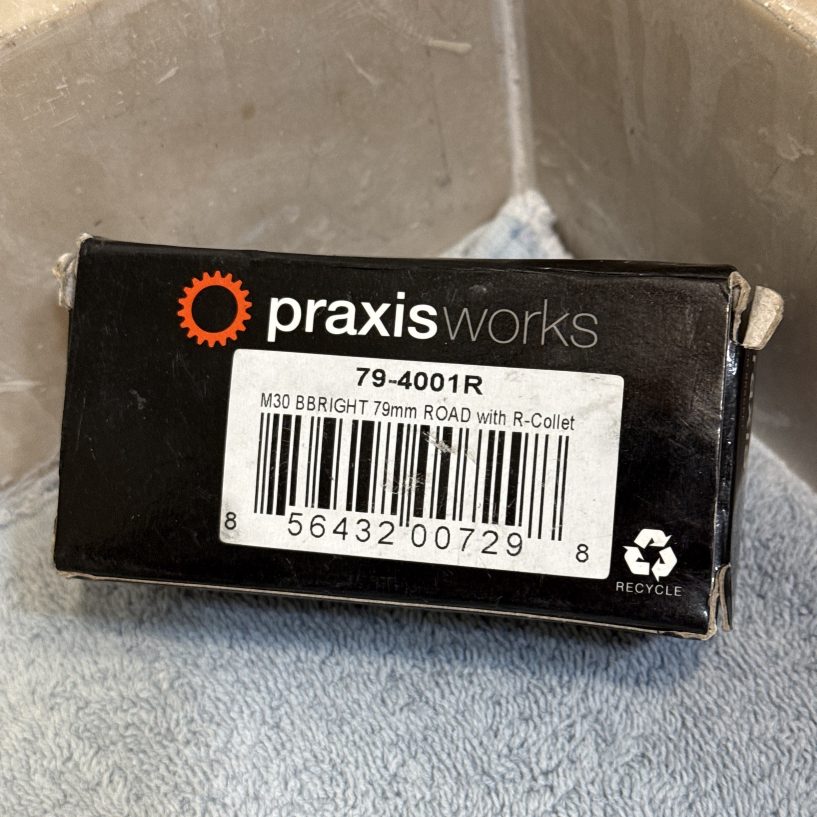 PRAXIS, M30, Bbright, 79 mm Road With R-Collet Bottom Bracket [gij]