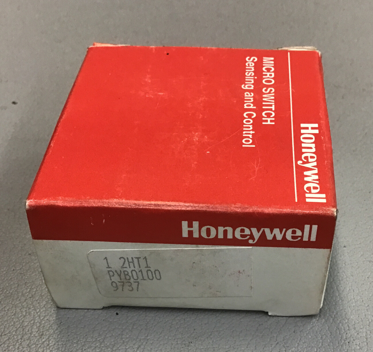 PYB0100 HONEYWELL MICROSWITCH (b375)