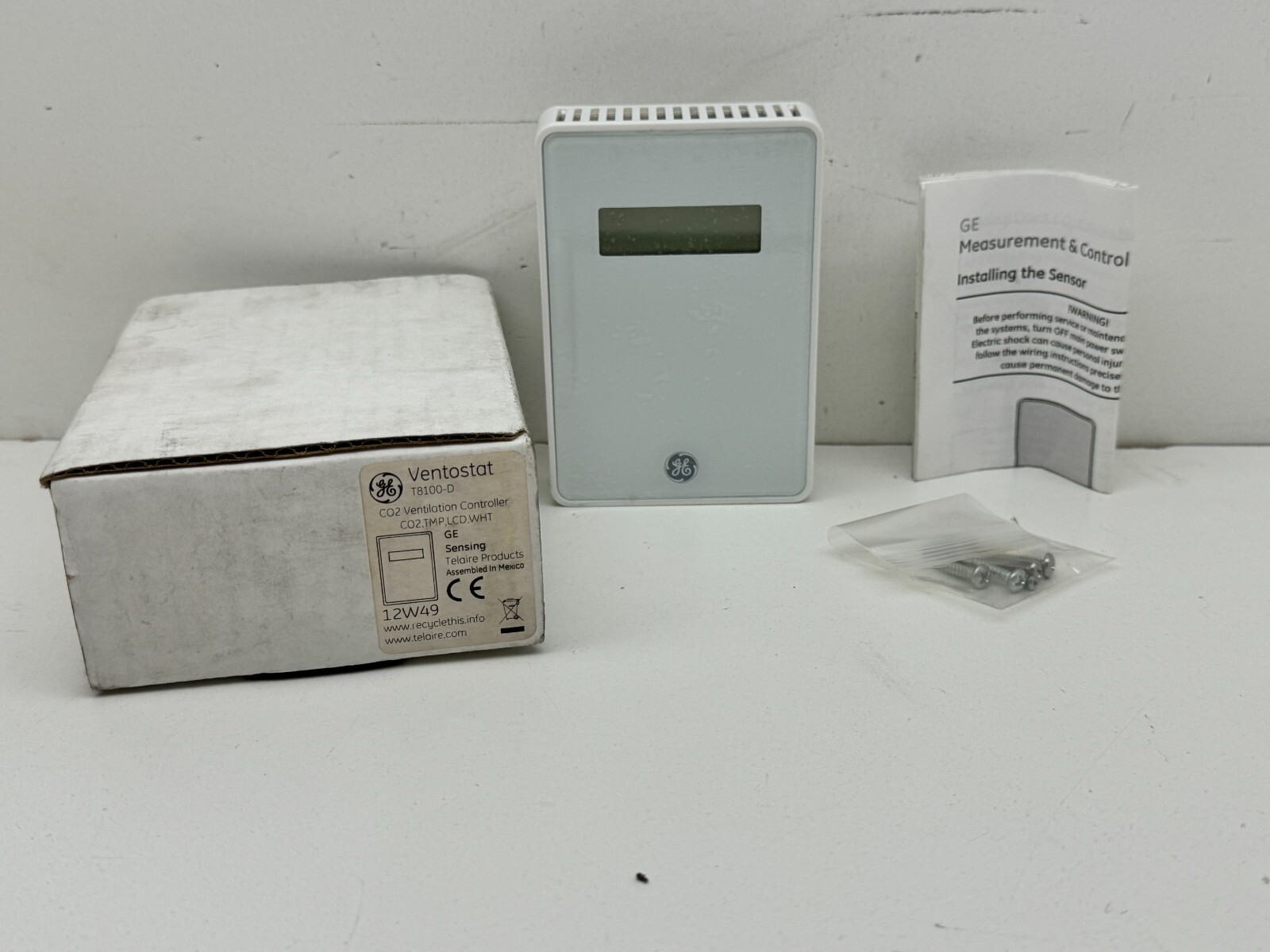 GE Sensing T8100-D Ventostat CO2 Ventilation Controller TMP, LCD, WHT