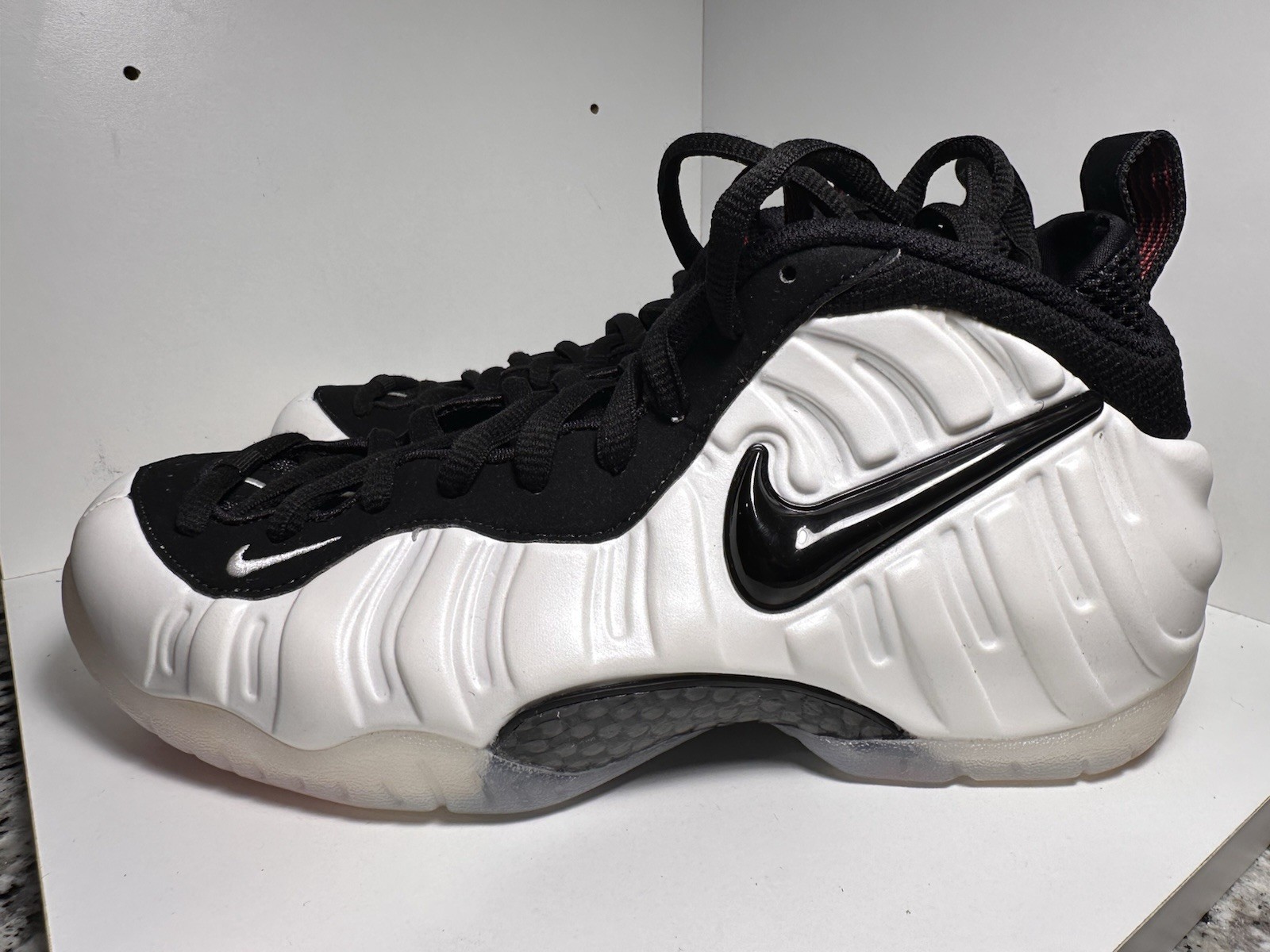 Nike Air Foamposite Pro Pearl White Black HF0794-200 sz 8 Men's