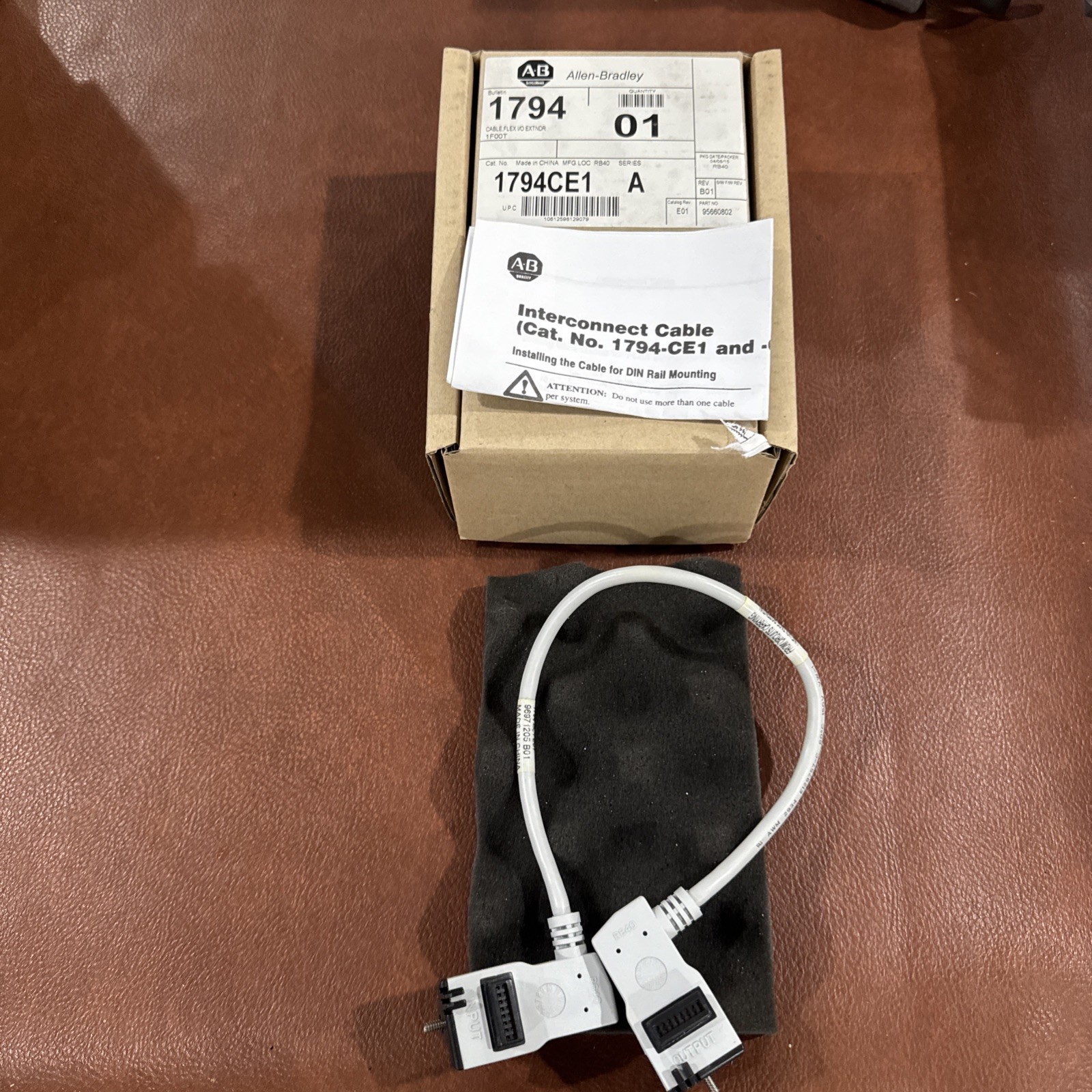 Allen Bradley New 1794-CE1 FLEX I/O 1 ft Extender Cable (0.3 m) 1794CE1 Brand AB