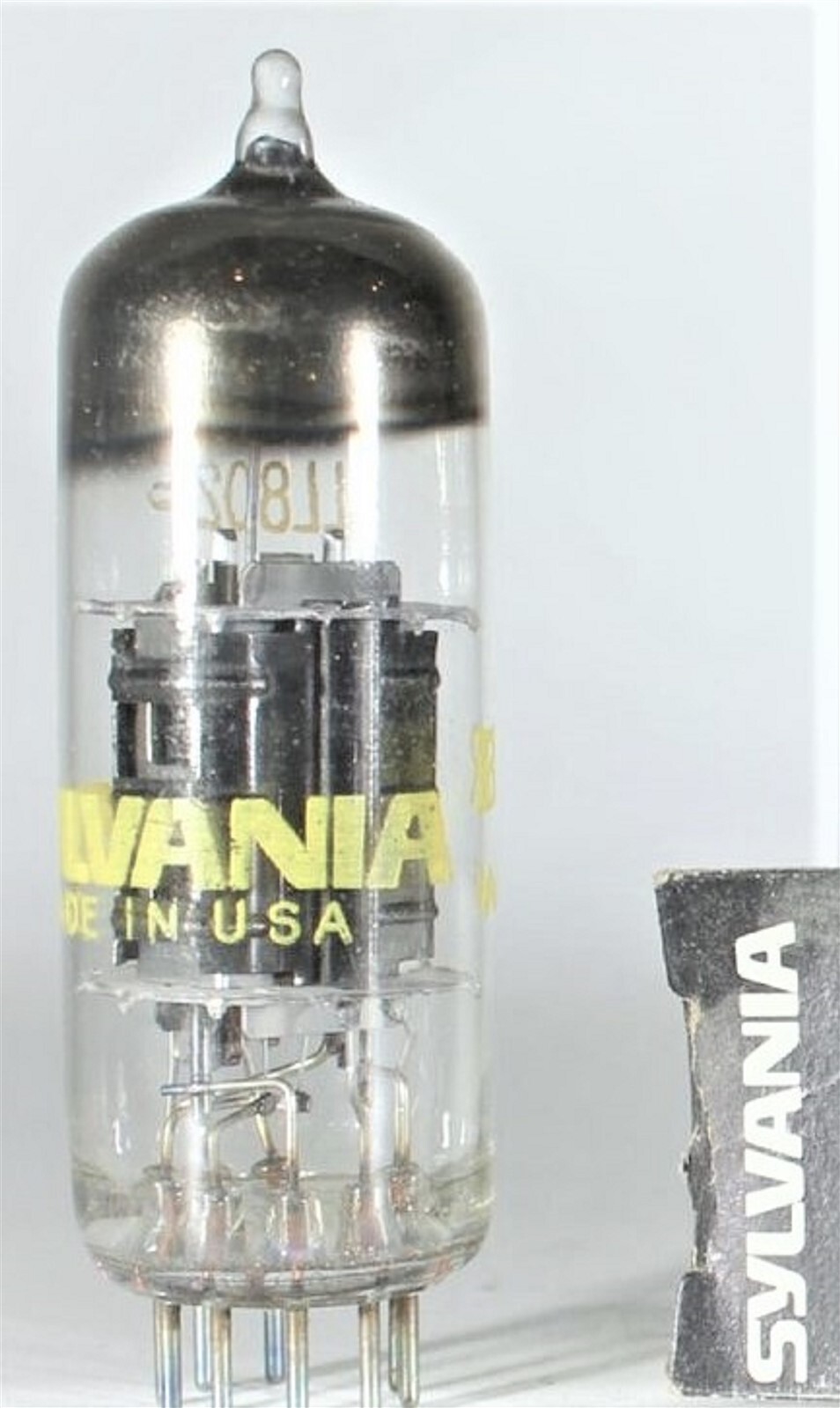 10LD6/LL802 TUBE SYLVANIA NIB TESTED & BOXED VINTAGE COMMERCIAL SURPLUS