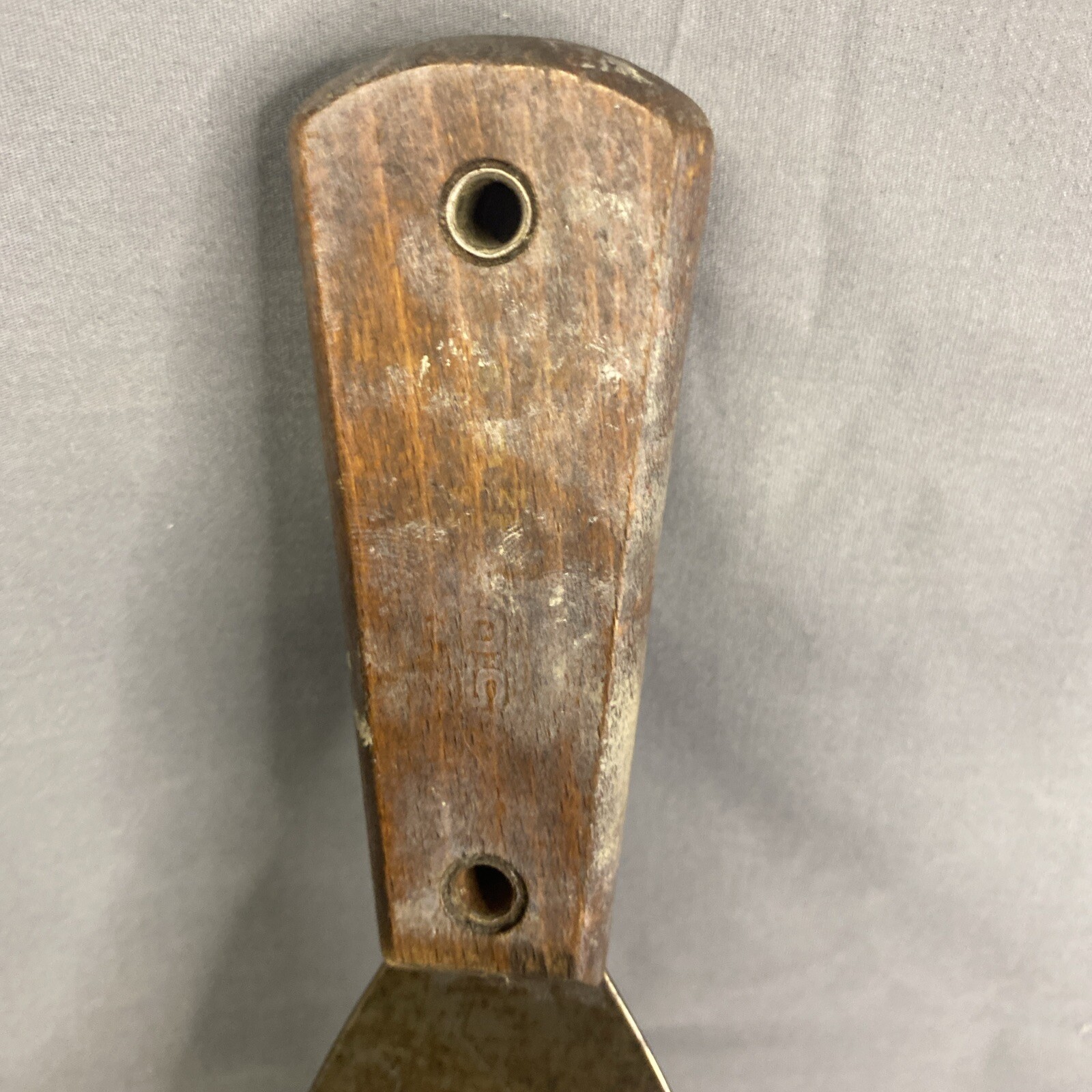 Vintage Red Devil Putty Knife Scraper Wood Handle USA 3”