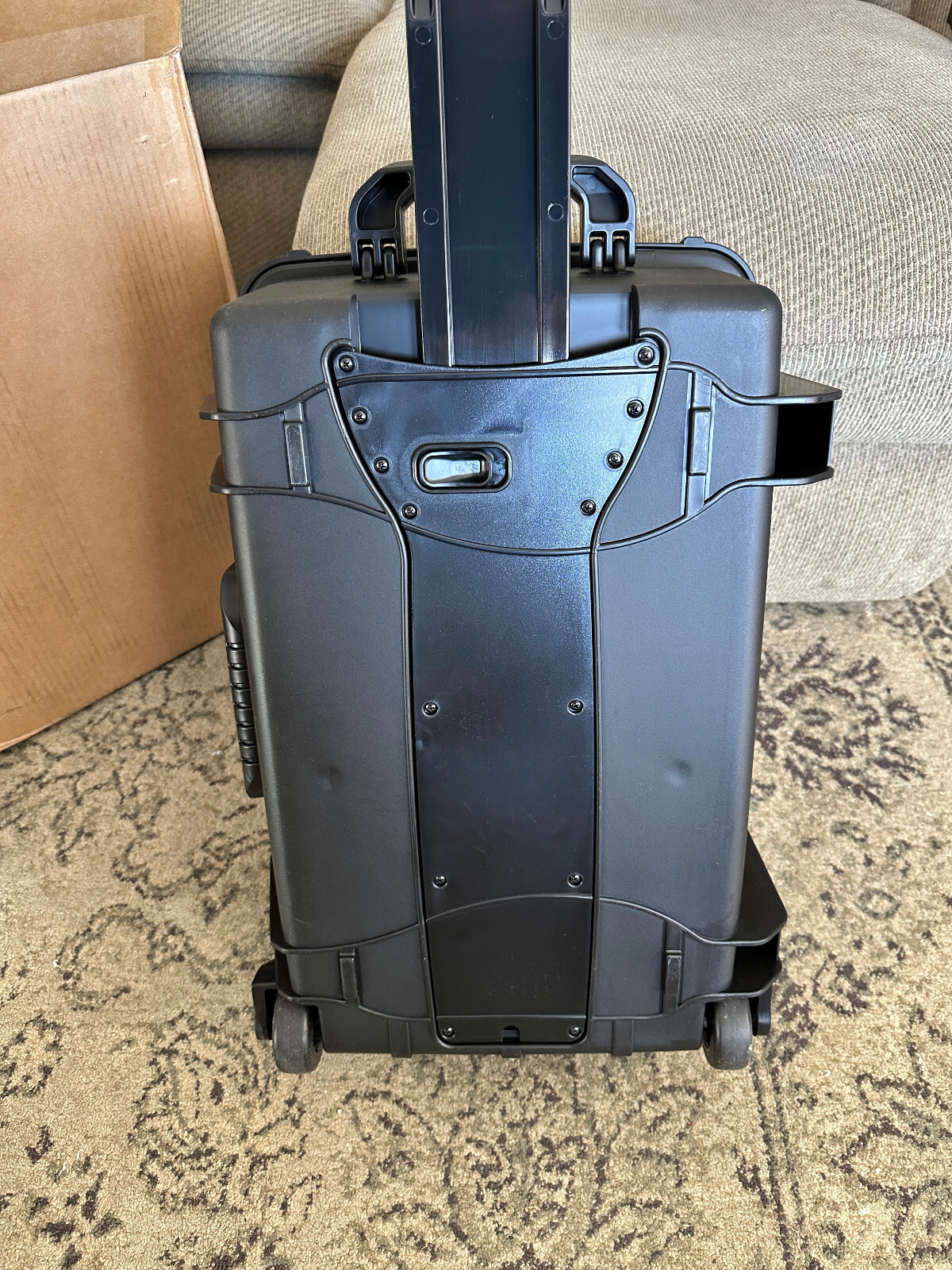 Quick Fire QF920RBKL Rolling Pistol Case Watertight w/ Locks: LARGE CAPACITY