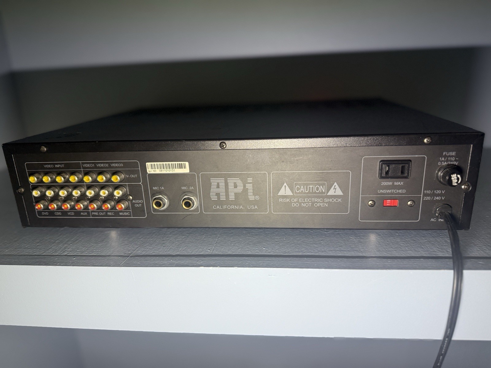 API M-401 DIGITAL ECHO KARAOKE MIXER AUDIO PROCESSOR TESTED WORKING