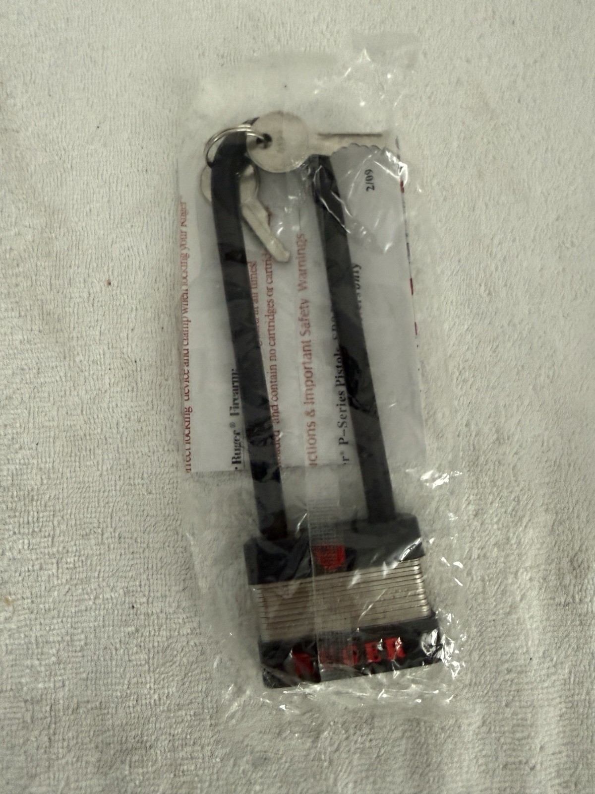New Ruger Gun Lock Padlock #5050 for P-series, SR9 & new Blackhawk single action