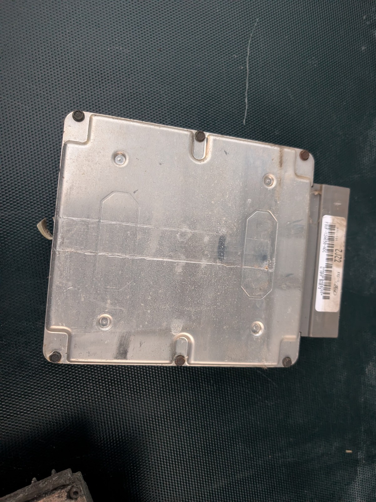 1998-99 Ford Van 6.8L E350 E450 Engine Unit ECM ECU F8UF12A650ADC OEM ZJZ2