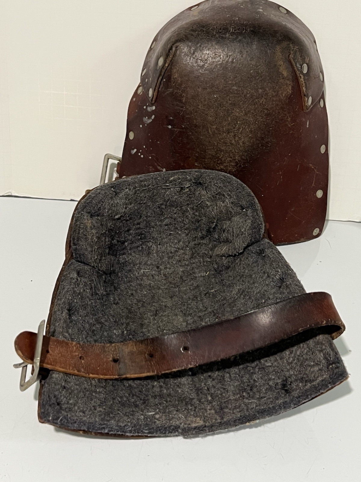 Vtg Master Mechanic Leather & Felt Knee Pads Protective Work Gear Riveted
