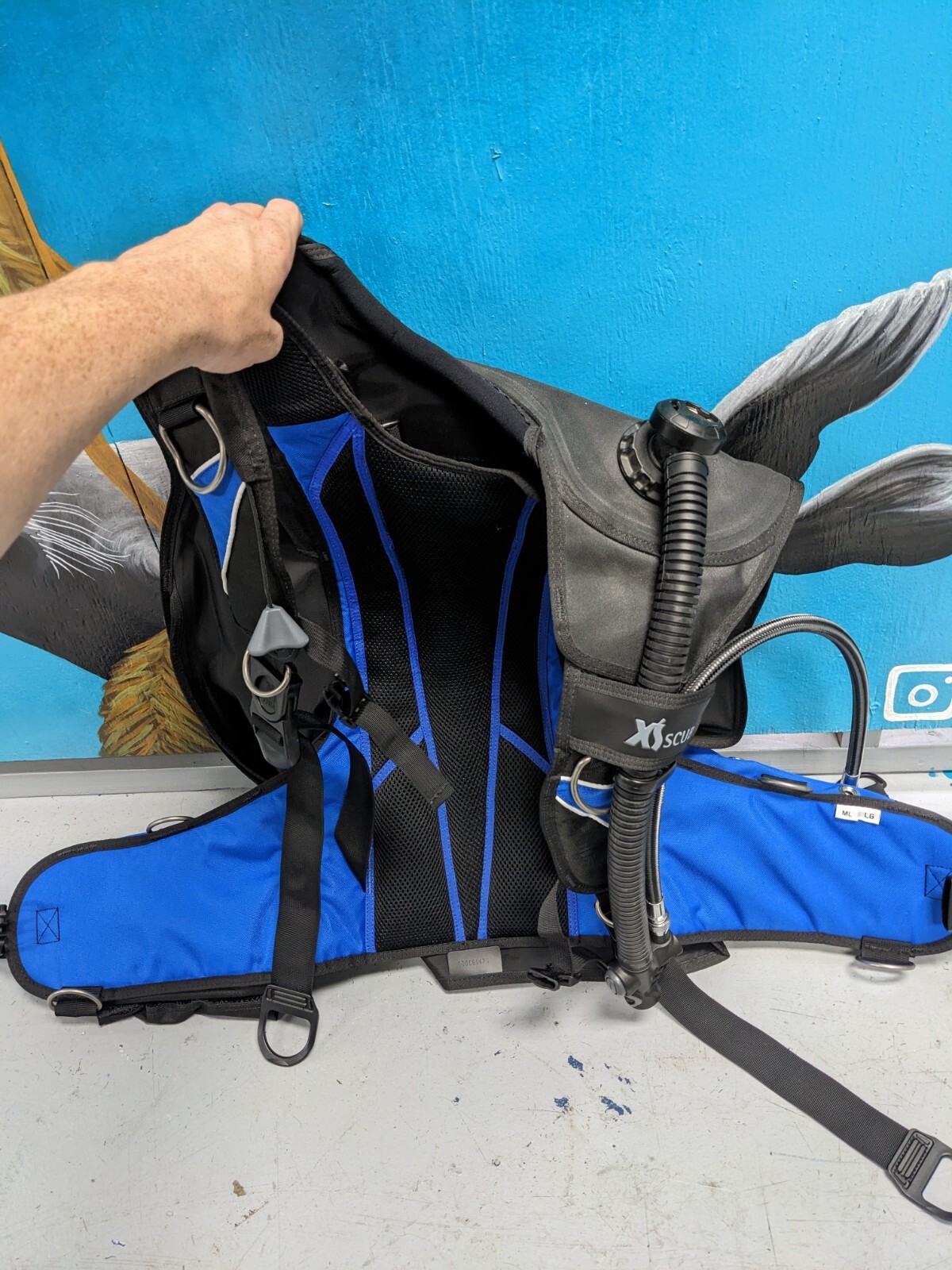 New XS Scuba Phantom SL BCD Medium-Large/Large Black/Blue