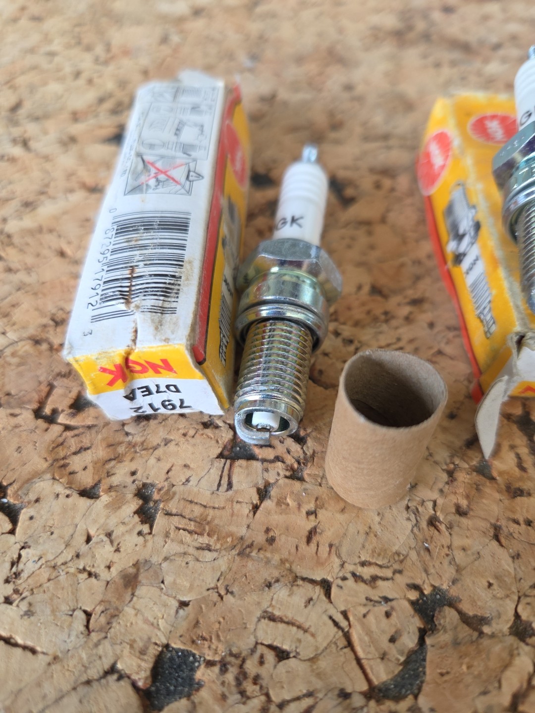 2 Pack NGK - 7912 - Spark Plugs, D7EA