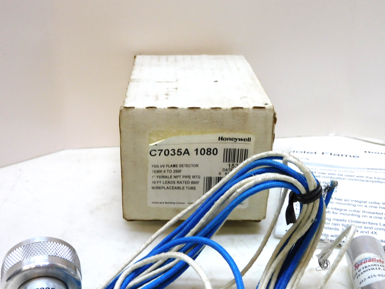 Honeywell C7035A 1080 Ultraviolet Flame Detector Sensor