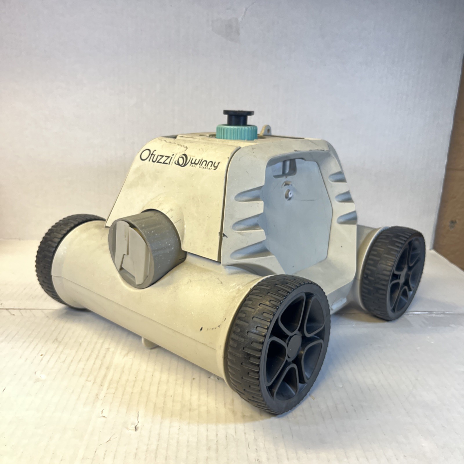 Ofuzzi WINNY Cordless UNTESTED Robotic Pool Cleaner Floor  Gray/White FOR PARTS