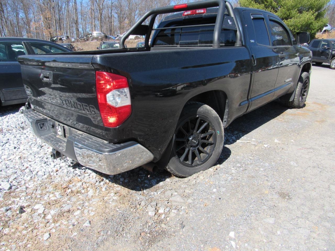 TUNDRA 2019 Glove Box 1031843