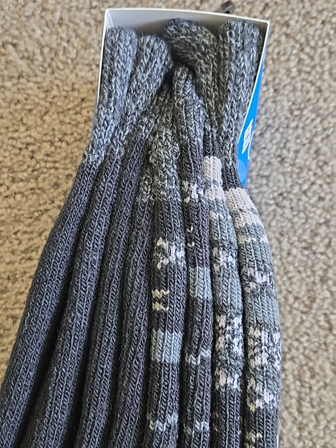 Columbia 2 Pk Navy Blue Fair Isle Fleece Comfort Crew Socks Men's Sz 6-12 NWT
