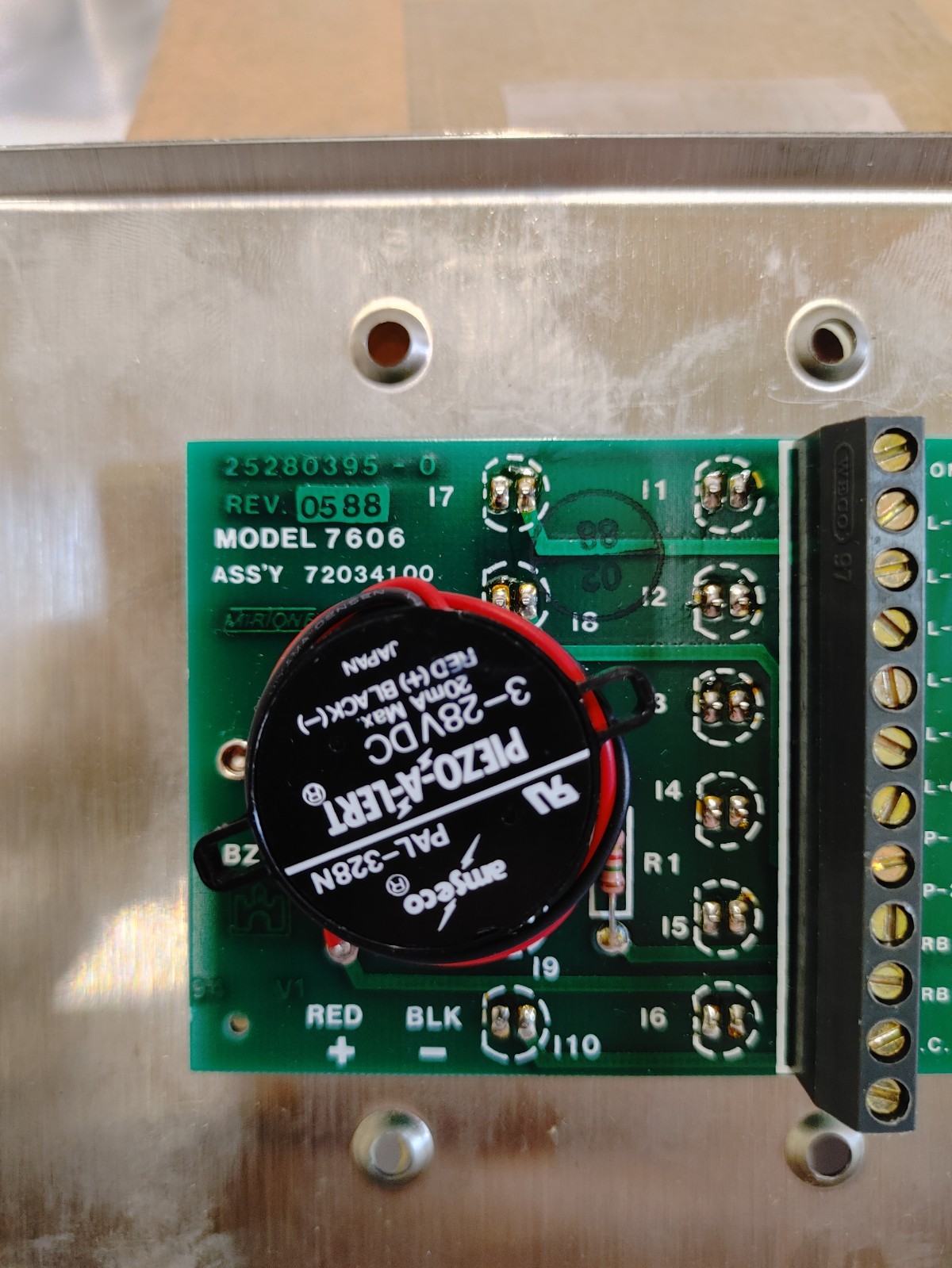 MIRTONE MODEL 7606