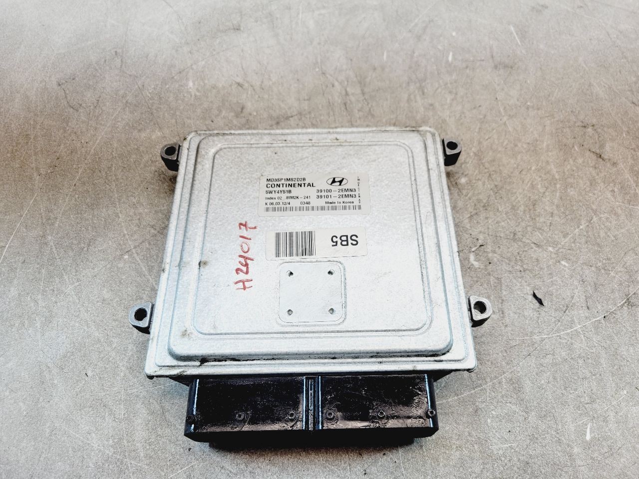 2013 HYUNDAI ELANTRA Korean built W/SMART KEY CALIFORNIA ENGINE CONTROL MODULE