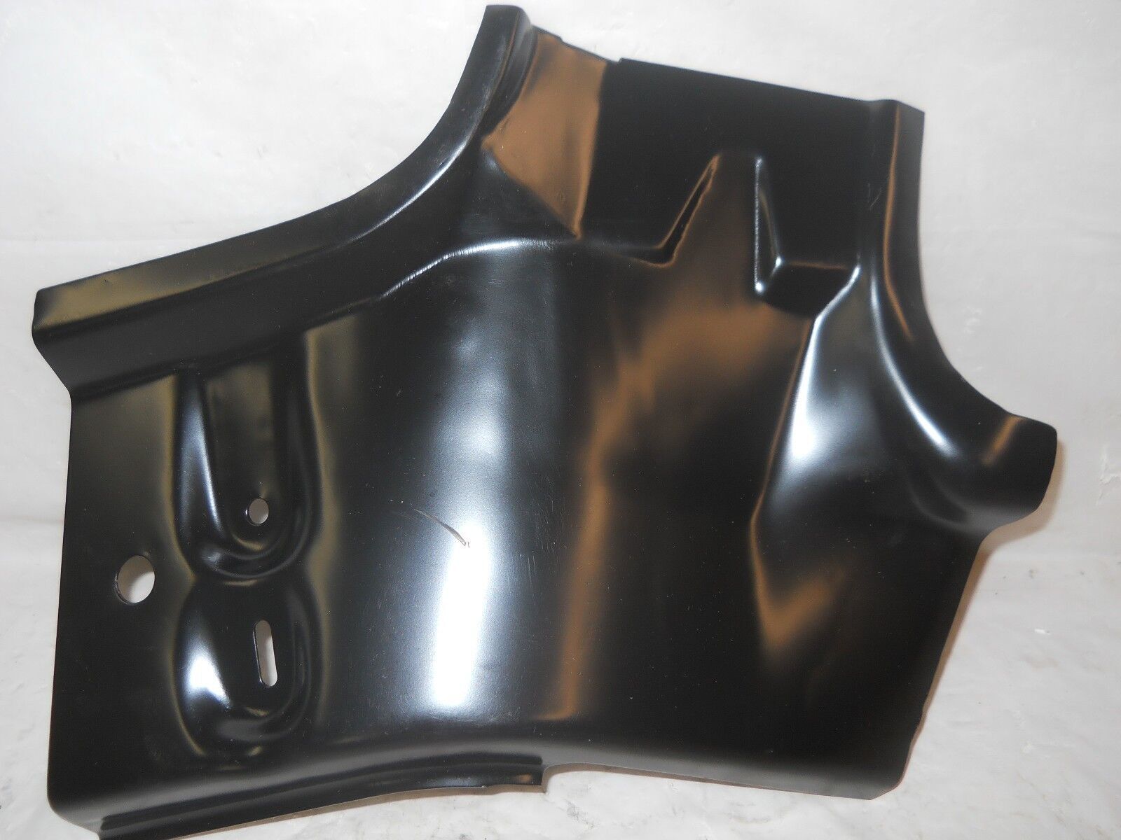 LAND ROVER LH INNER QUARTER PANEL REINFORCEMENT BRACKET OE ALR2409