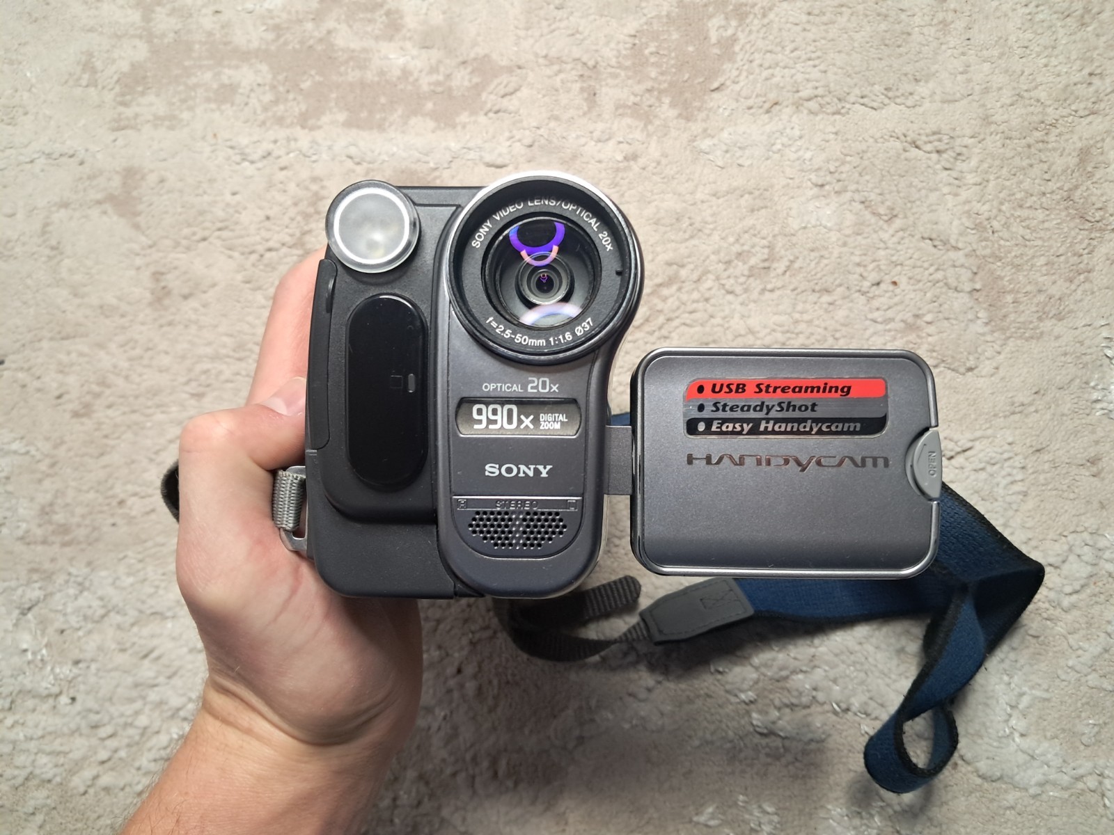 Sony Handycam DCR-TRV270E Digital 8 Camcorder Player Video Recorder Japan + Bag