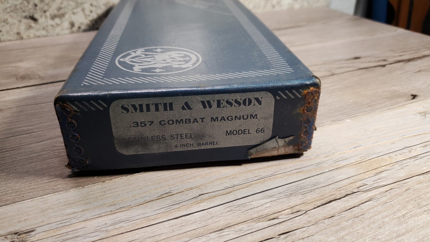 Smith & Wesson Model 66 Combat 357 Magnum, SS 4" Box & Paperwork Metal Corners