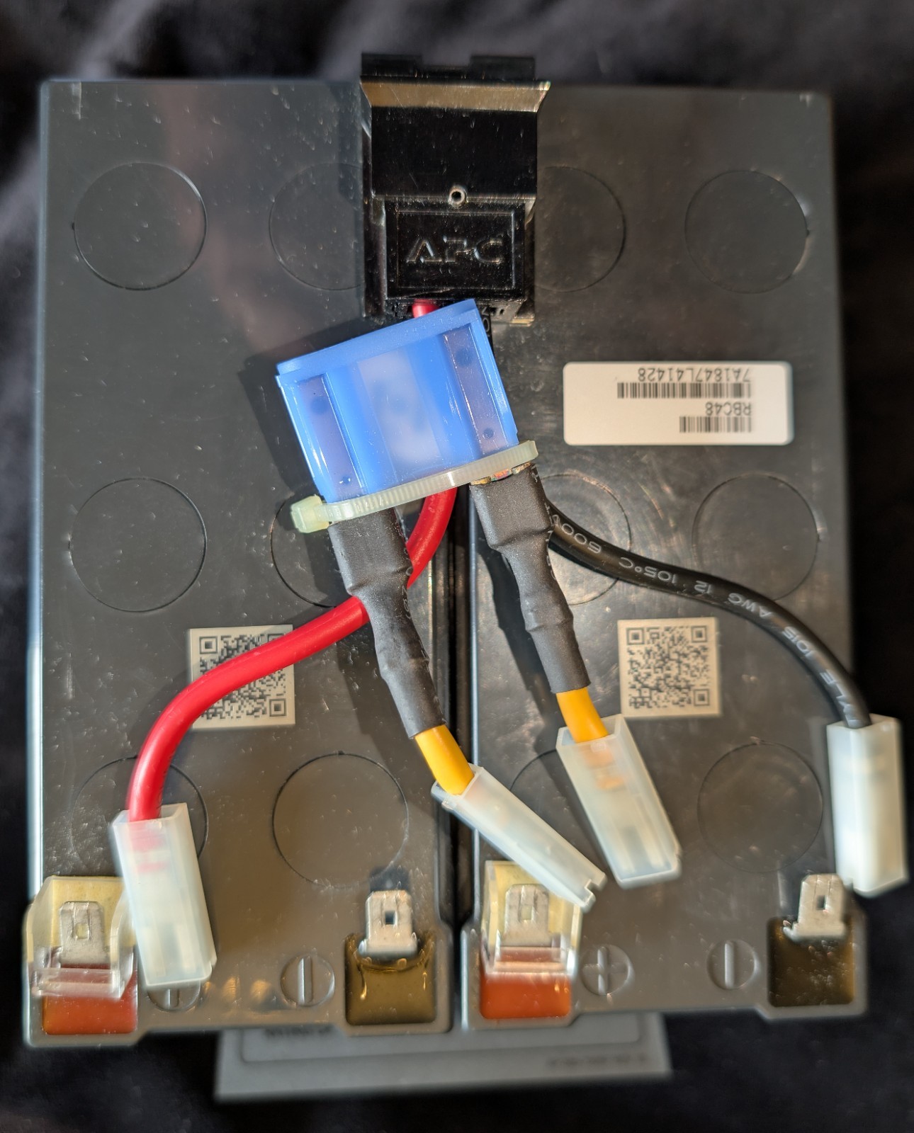 APC RBC48 Cartridge - 2 x 12V Original APC Batteries