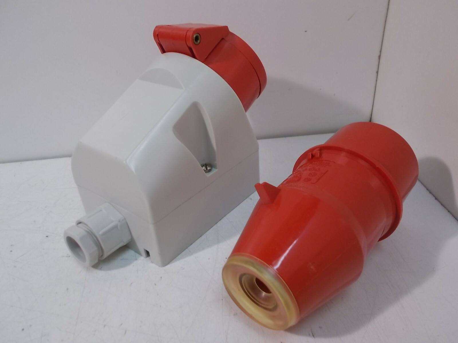 New Bals CEE Norm Type 102 Plug & Socket