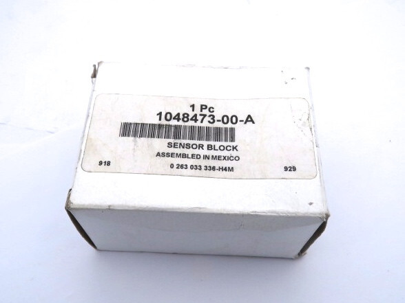 Genuine New TESLA PDC PARKING SENSOR 1048473-00-A 104847300A