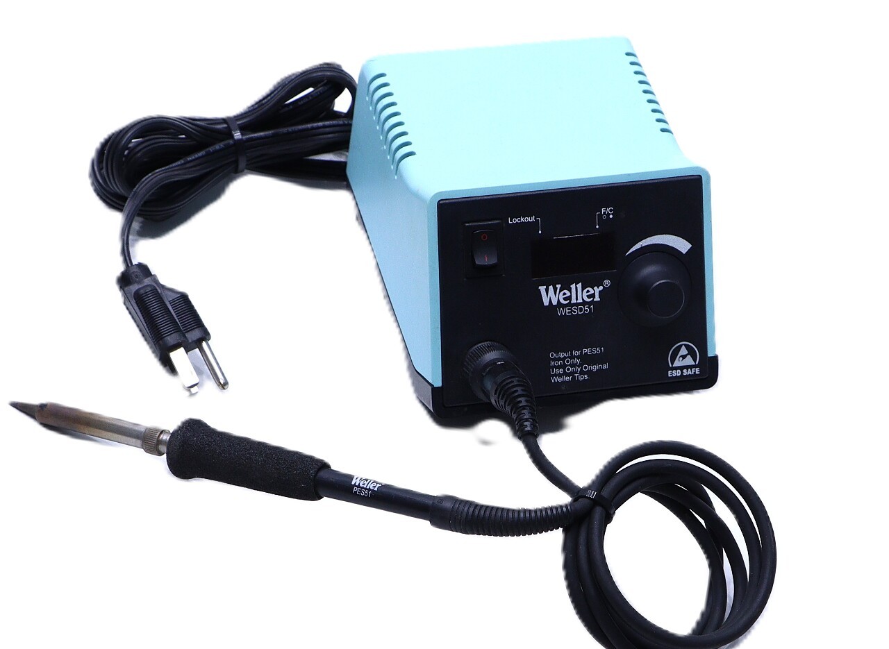 WELLER WESD51 SOLDERING STATION