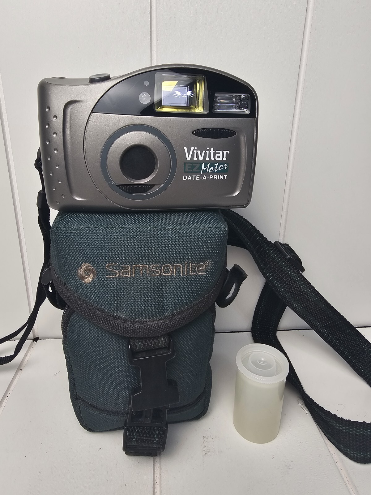 VINTAGE Vivitar EZ Motor Date-A-Print 35mm Point & Shoot Film Camera With Case