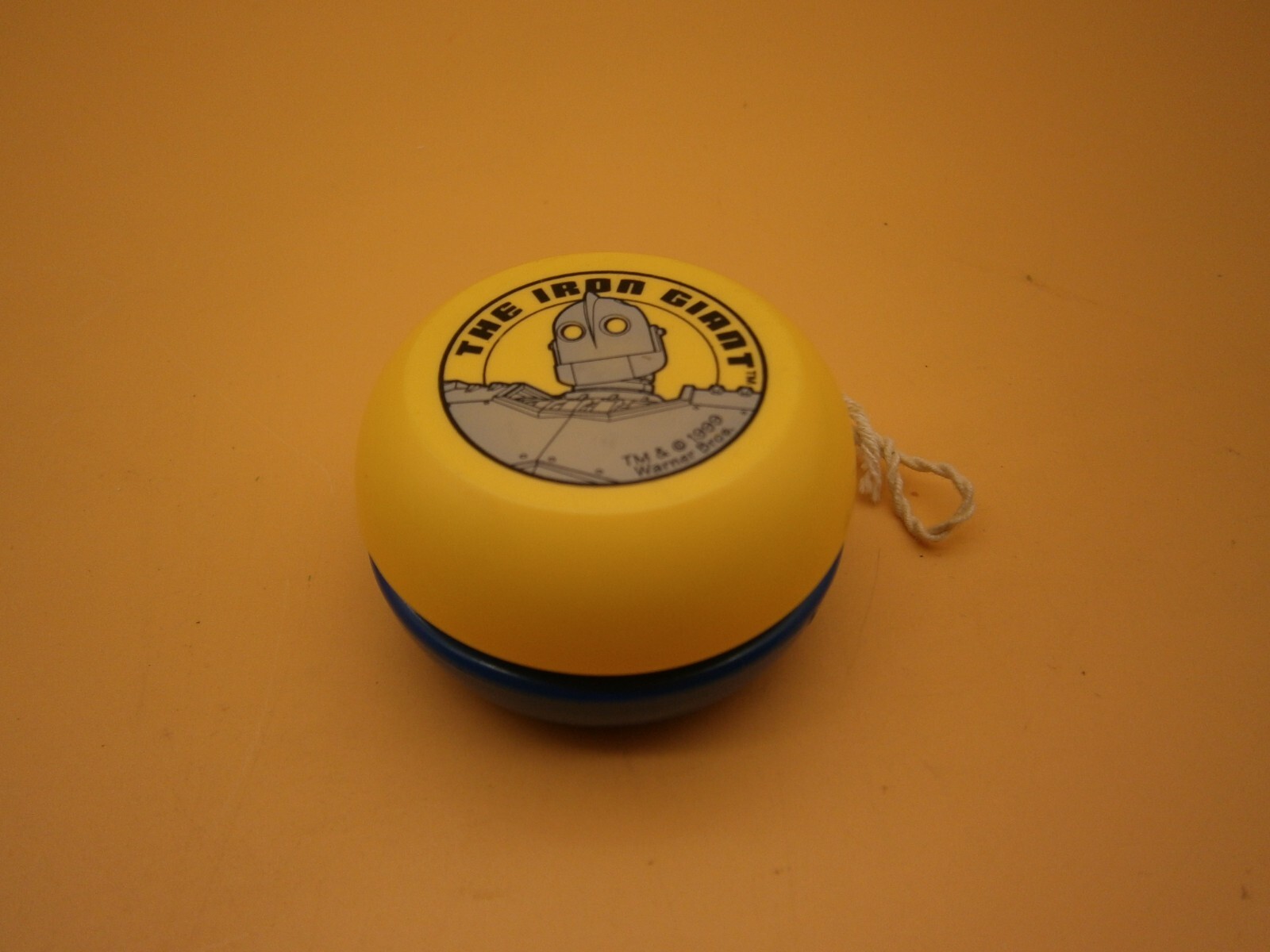 1999 THE IRON GIANT Warner Bros. animated movie toy yo-yo yoyo