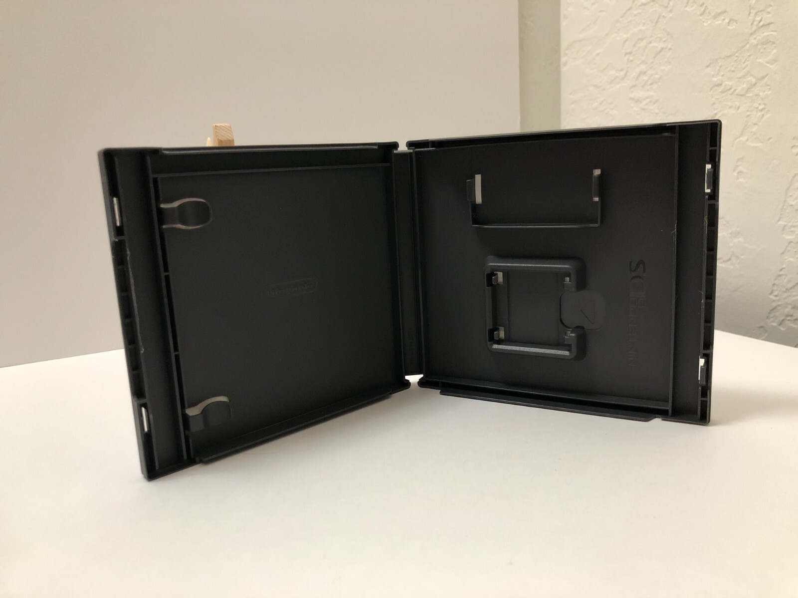 Replacement Case for Kirby Mass Attack Nintendo DS
