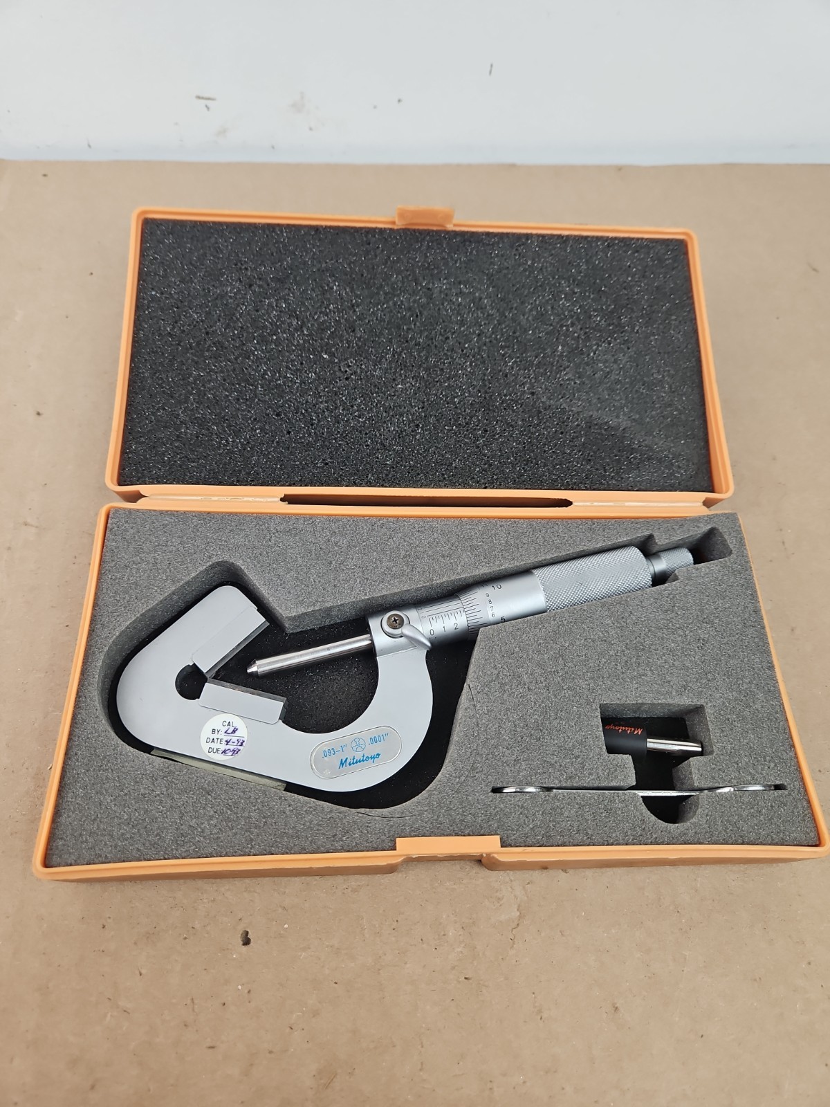 Mitutoyo V-Anvil Micrometer No. 114-202 - .093-1" .0001"