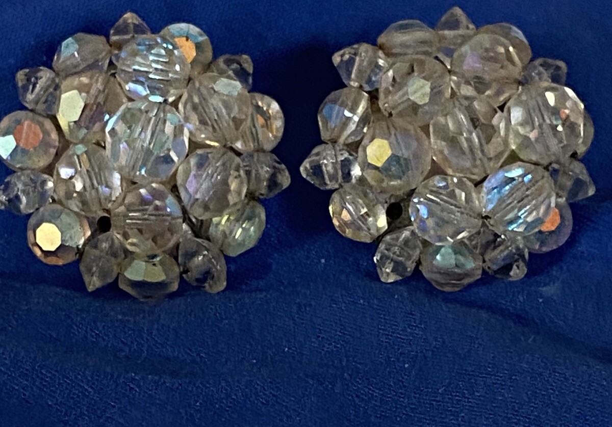 Vintage Aurora Borealis Crystal Clip On Earrings Very Nice!