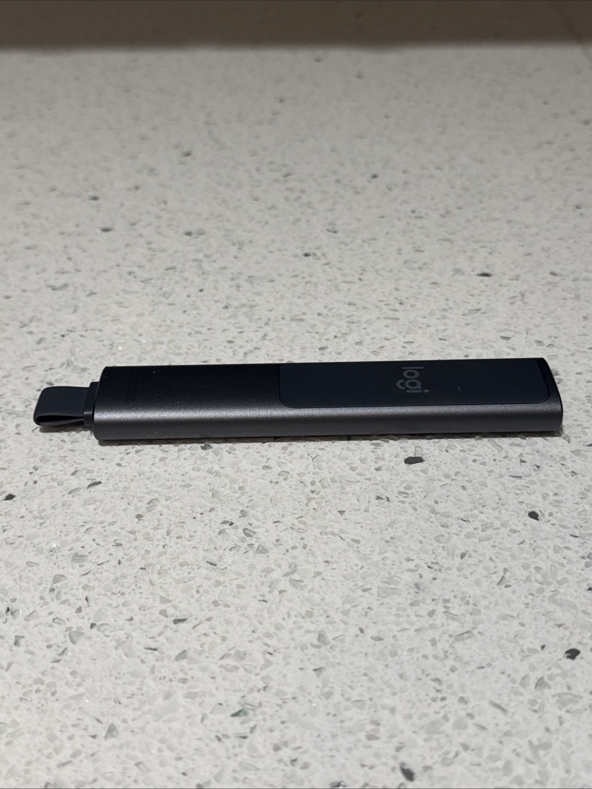 Logitech Spotlight Presentation Remote - Bluetooth/RF - USB - 30 m - Grey