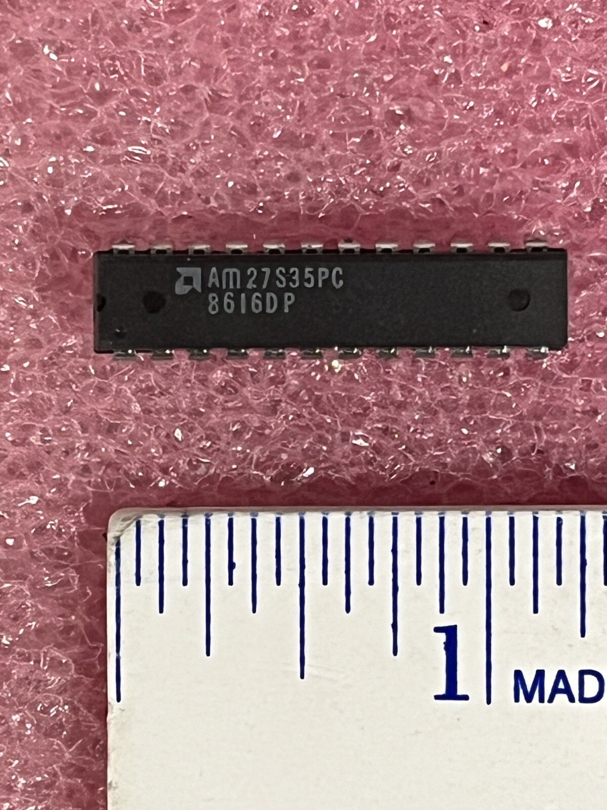 AM27S35PC 1KX8 ROM OTP BIPOLAR 24 PIN DIP AMD (LOT OF 1)